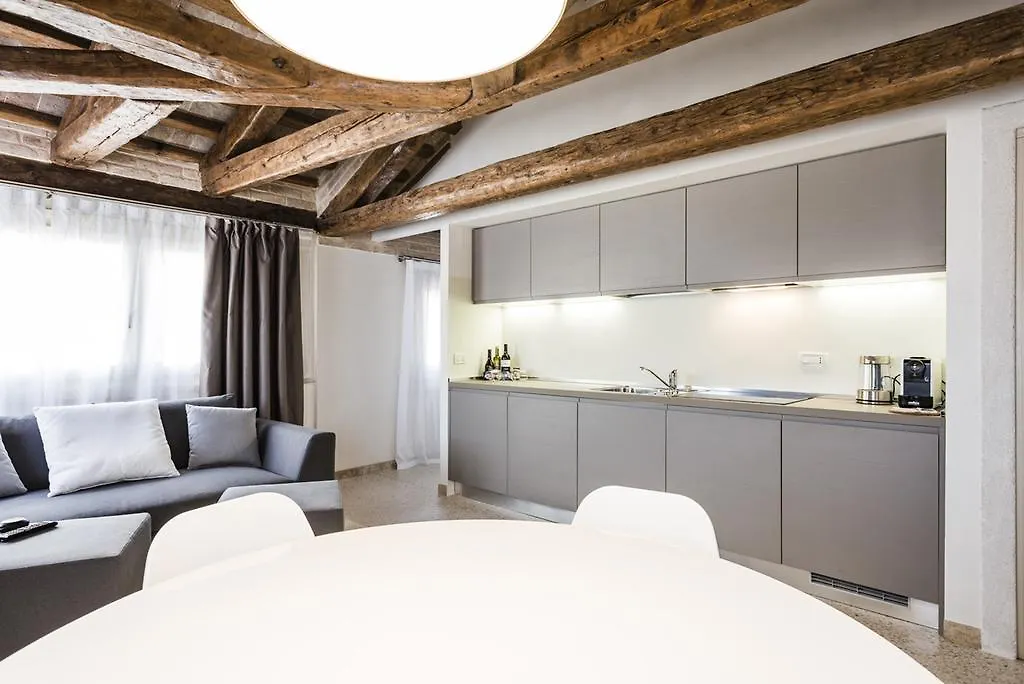 Myplace San Marco Apartments Veneza Itália